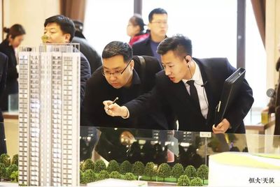 廊坊小長假萬人空巷，城市游樂盛宴帶動房產(chǎn)咨詢熱潮